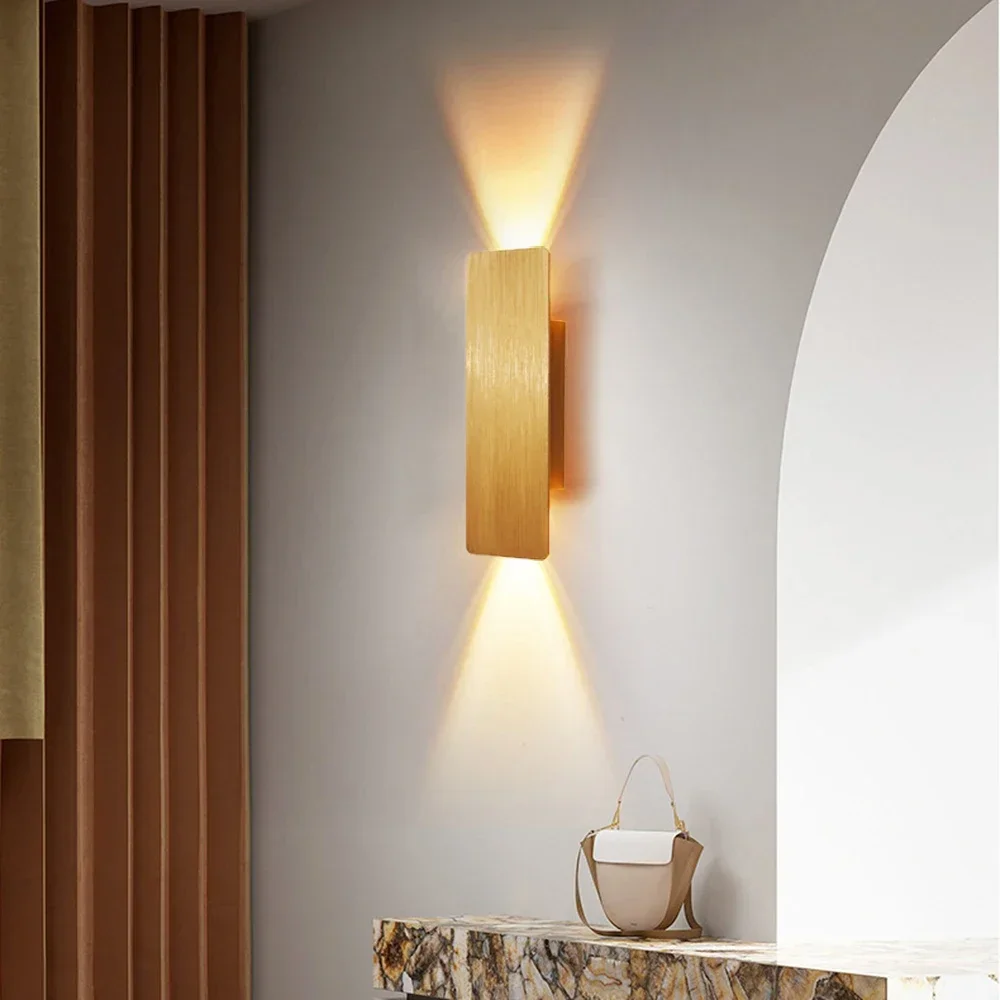 Simple LED Indoor Wall Lamp, B - đánh giá và giá Decor Lighting Cy